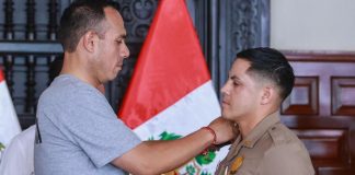 Condecoran y ascienden a policía,Eriksson Roy Pozo Reátegui, que abatió a sicario