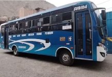Balean bus de empresa en Comas