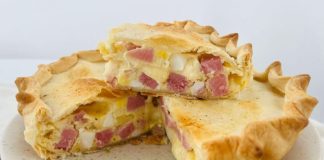 Deliciosa tarta de jamón, queso y huevo duro tarta de jamón, queso y huevo duro