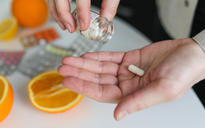 vitaminas que debe tomar un adulto mayor