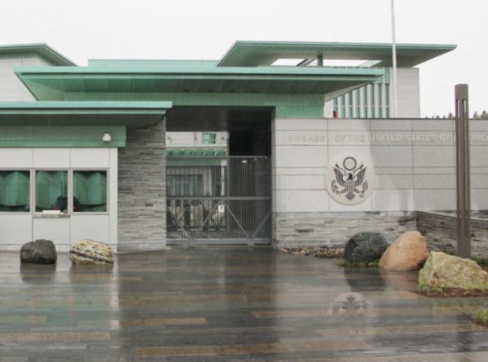 Atacan embajada de EE.UU. en Oslo