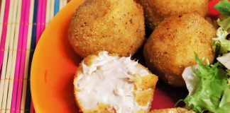 Bolitas rellenas de atún y queso