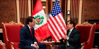 Balcázar se reunió con el embajador gringo José María Balcázar se reunió con el embajador gringo