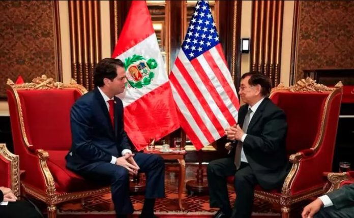 José María Balcázar se reunió con el embajador gringo