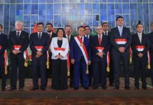 La presidenta del Consejo de Ministros, Denisse Miralles y sus ministros