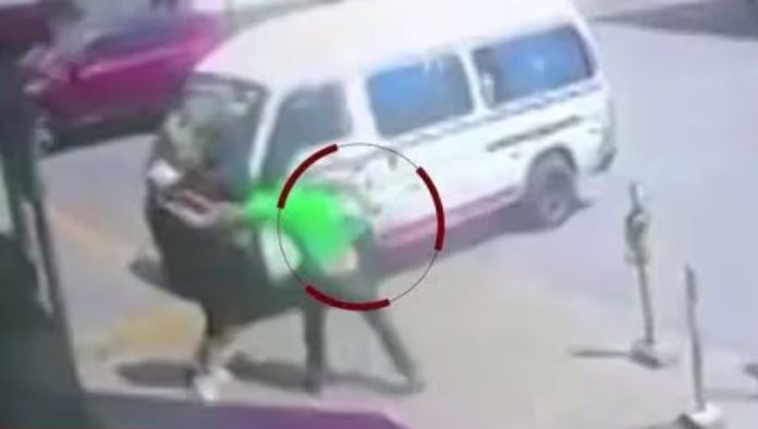 Muere acuchillado en un grifo de SMP