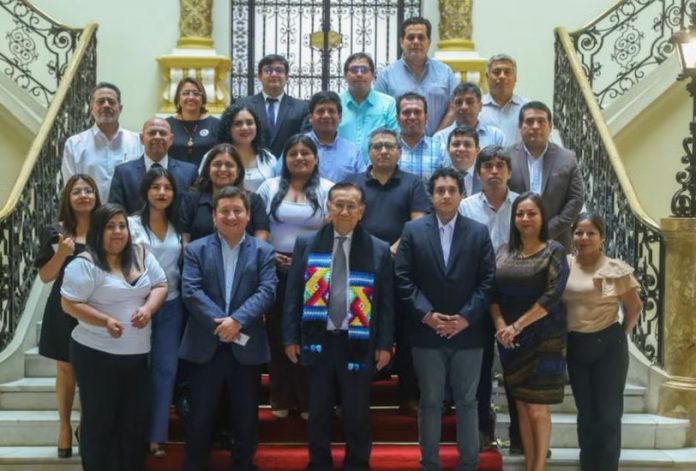 Promulgarán ley a favor de los CAS Promulgarán ley a favor de los CAS