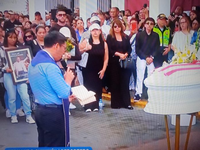 Restos de Manolo fueron homenajeados en Huaral