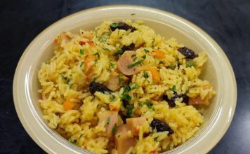 Un sabroso arroz relleno peruano arroz relleno peruano