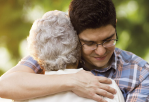 Cómo ser una buena compañía para un adulto mayor en casa buena compañía para un adulto mayor en casa