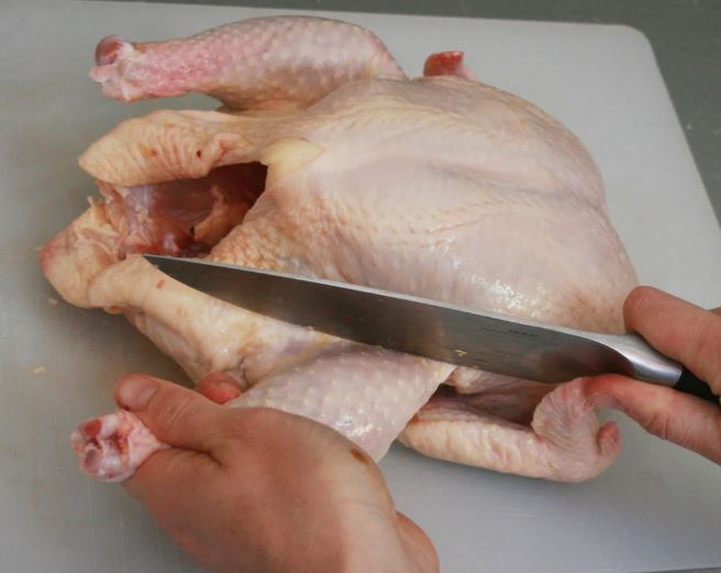 forma correcta de trozar un pollo forma correcta de trozar un pollo