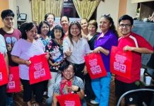 Vecinos apoyan a Carolina Manucci Carolina Mannucci