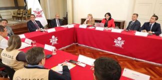 JNE se reunió con delegados de OEA JNE se reunió con delegados de OEA