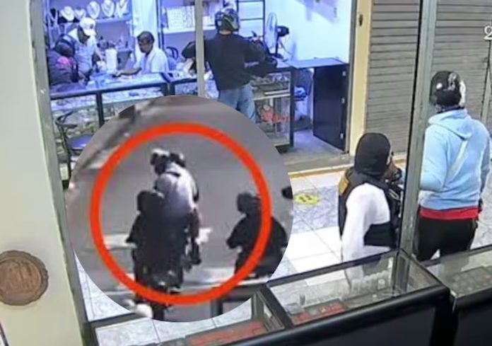 Ocho asaltantes se llevan 300 mil dólares en joyas Ocho asaltantes se llevan 300 mil dólares en joyas