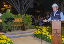 Surco homenajea a policía Patrick Ospina