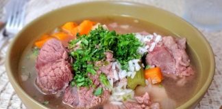caldo de cordero