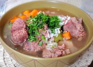 caldo de cordero