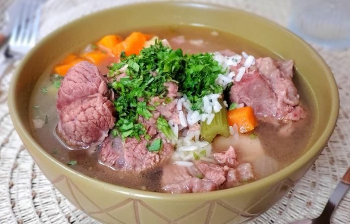 caldo de cordero