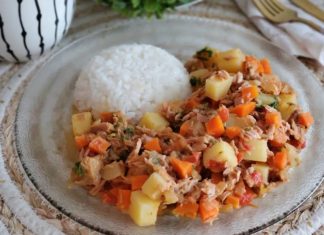 picante de atún con papas