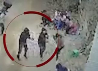 Balean a dirigente delante de vecinos
