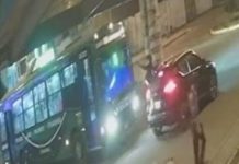 Balearon bus en Carabayllo