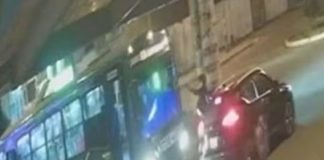 Balearon bus en Carabayllo