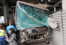 Bus del Metropolitano se estrelló en Vía Expresa