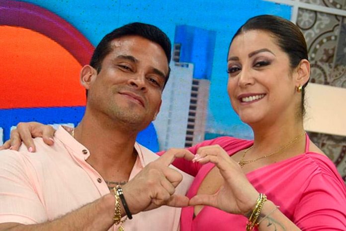 Christian Domínguez se casa con Karla Tarazona Christian Domínguez se casa con Karla Tarazona