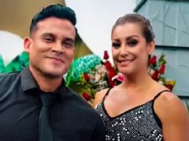 Christian Domínguez solo saludó a Karla por Día de la Madre