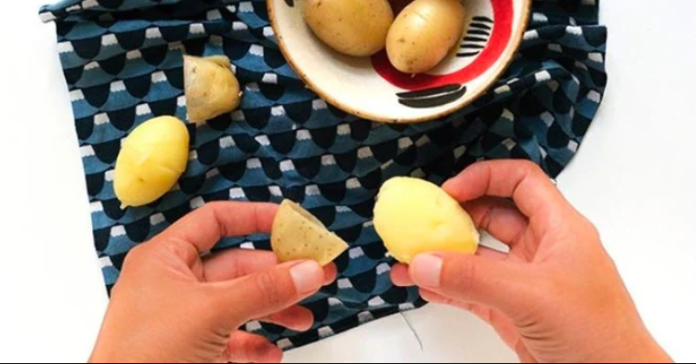 Cómo pelar las papas hervidas