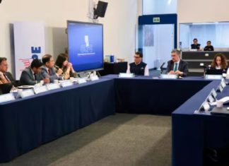 Fuerza Popular y Juntos por el Perú vigilarán material electoral