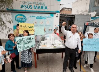 Exigen construcción de su centro medico Jesús María exige construcción de su centro medico
