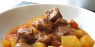 Jugoso estofado de ternera con papas