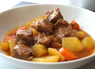 Jugoso estofado de ternera con papas