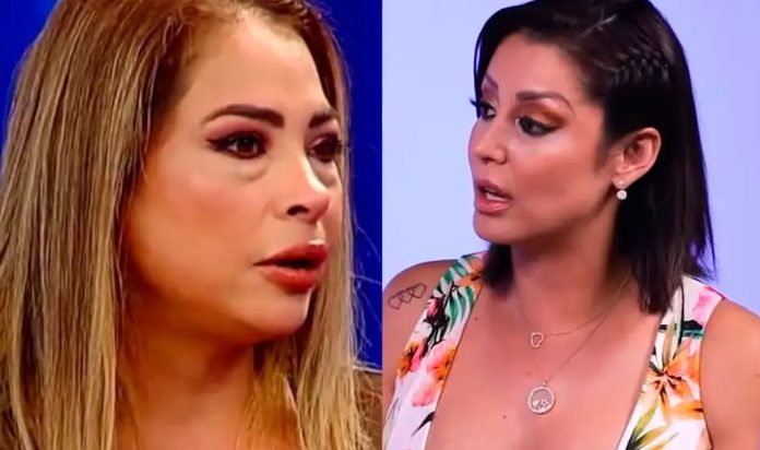 Melanie Martínez y Karla Tarazona