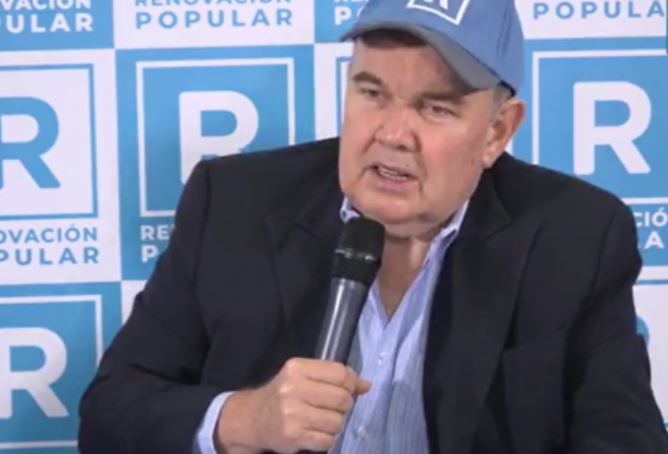 ‘Porky’ no jurará como senador