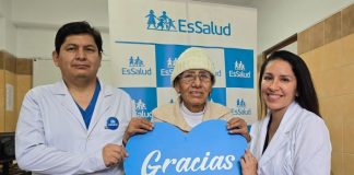Salvan a mujer de hernia abdominal en EsSalud