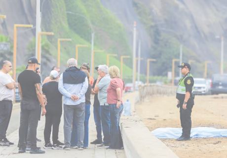 Tablista murió de infarto mientras surfeaba