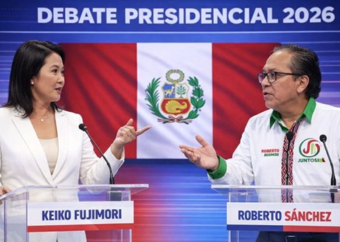 debate presidencial definitivo entre los candidatos Keiko Fujimori, de Fuerza Popular, y Roberto Sánchez, de Juntos por el Perú