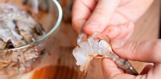 Aprende a limpiar los camarones limpiar los camarones