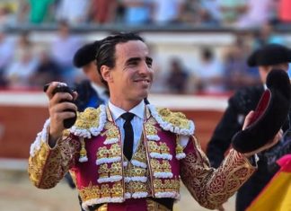 Joaquín Galdós celebra 10 años de alternativa en la inauguración de la Monumental de Cieneguilla