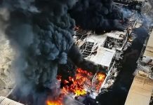 Incendio devora 9 fábricas en Lurín