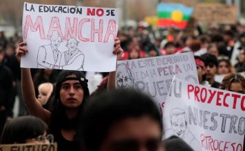 Marcha contra Kast deja 35 detenidos