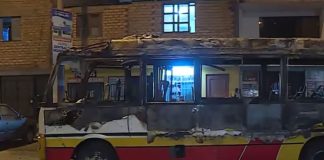 Queman cúster de familia en Bocanegra