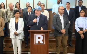 Rafael López Aliaga pide votar por Keiko