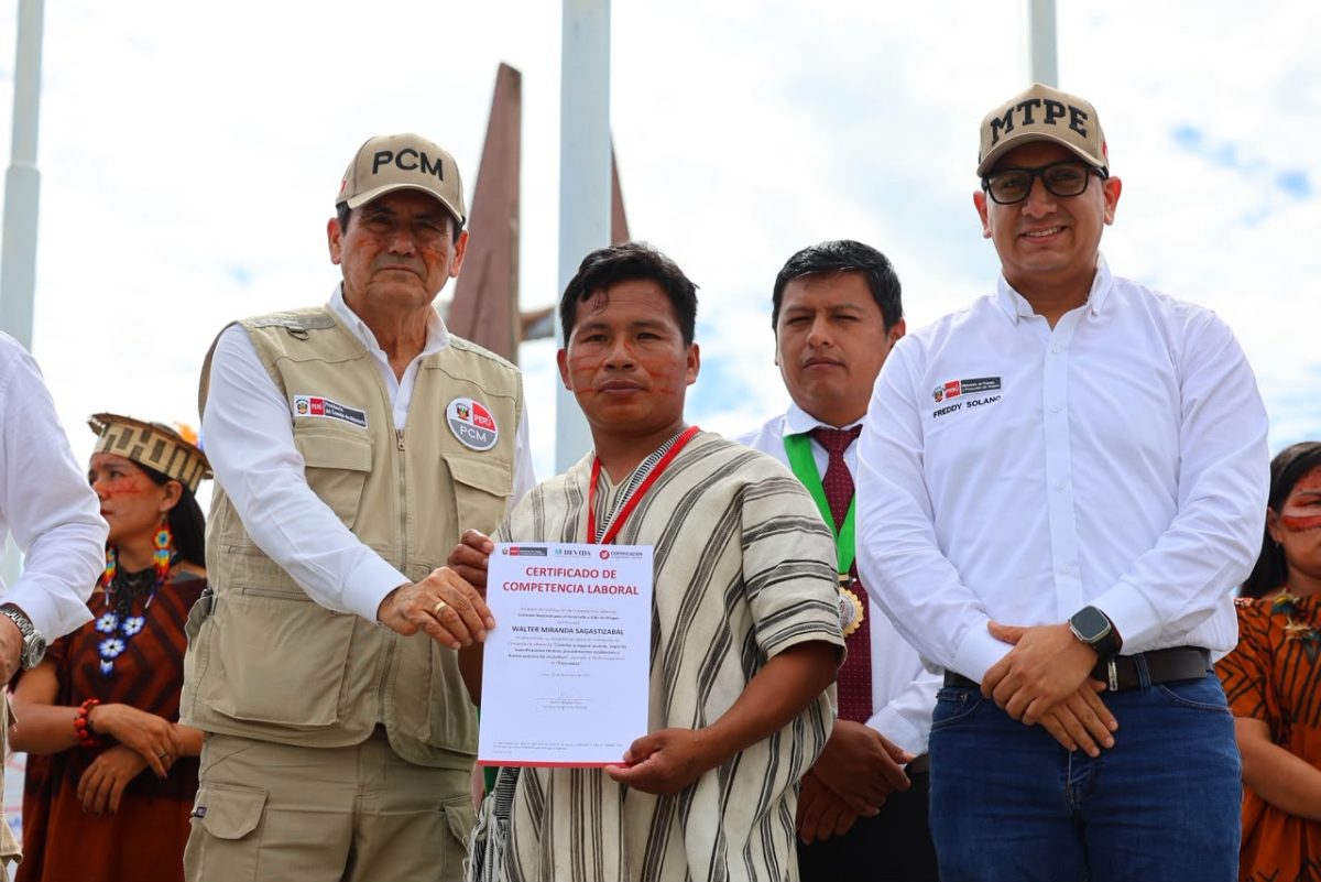 Ministro Freddy Solano anuncia más de 1,300 empleos temporales en el VRAEM con una inversión de S/ 10 millones