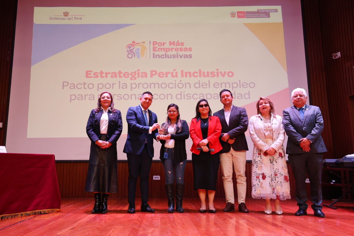 MTPE suscribió Pacto histórico por la Promoción del Empleo para personas con discapacidad con MIMP y MIDIS
