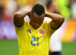 Amenazan de muerte a futbolista de Colombia Amenazan de muerte a futbolista de Colombia