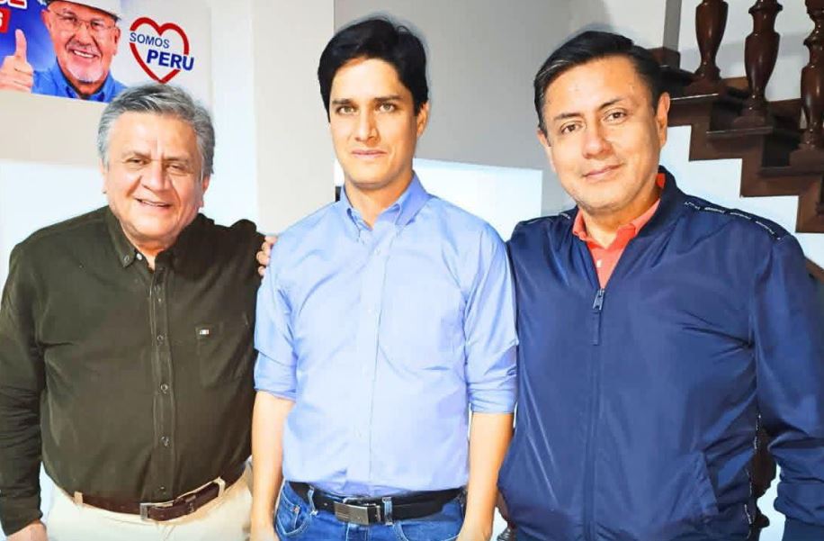 Arturo Bobbio se reúne con los vecinos en Surco