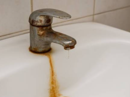 Cómo eliminar el óxido de un caño